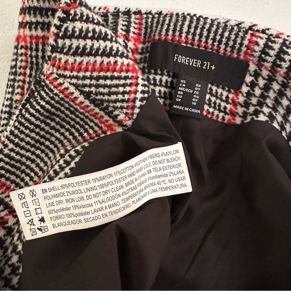 Forever 21+ Wool Blend Plaid Mini Skirt - Size 0X - Picture 11 of 15